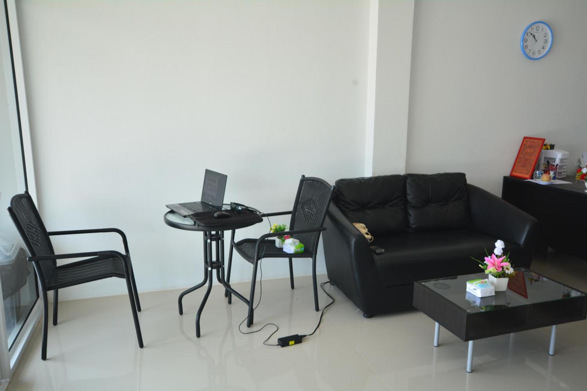 Jc Guesthouse @ Suratthani Airport Surat Thani Buitenkant foto