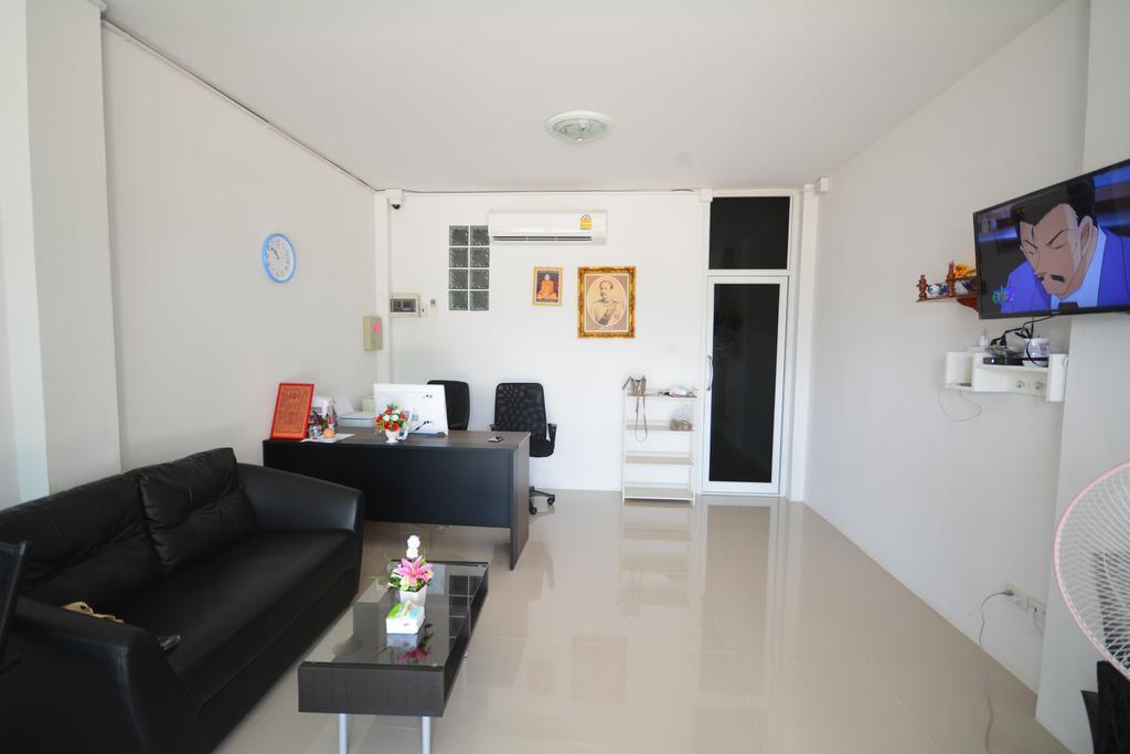 Jc Guesthouse @ Suratthani Airport Surat Thani Buitenkant foto