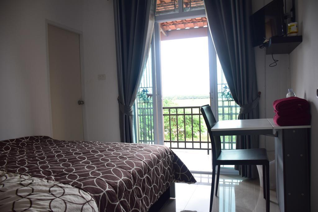 Jc Guesthouse @ Suratthani Airport Surat Thani Buitenkant foto