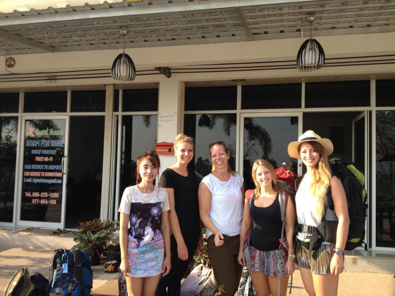 Jc Guesthouse @ Suratthani Airport Surat Thani Buitenkant foto