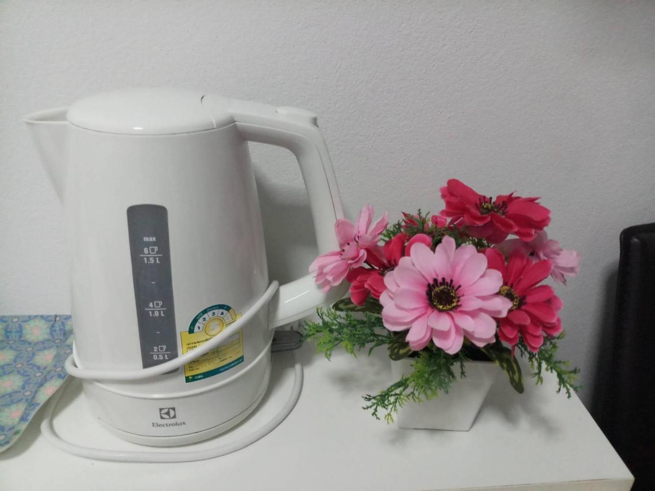 Jc Guesthouse @ Suratthani Airport Surat Thani Buitenkant foto